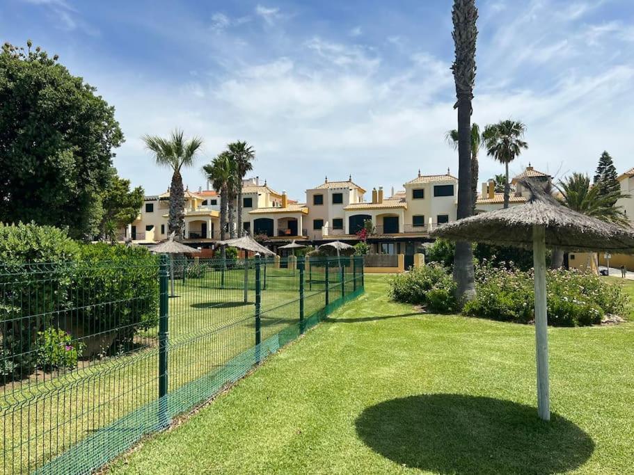 Mar De Plata Donkey - Piscina, Parking, Atlanterra Apartment Захара де лос Атунес Екстериор снимка